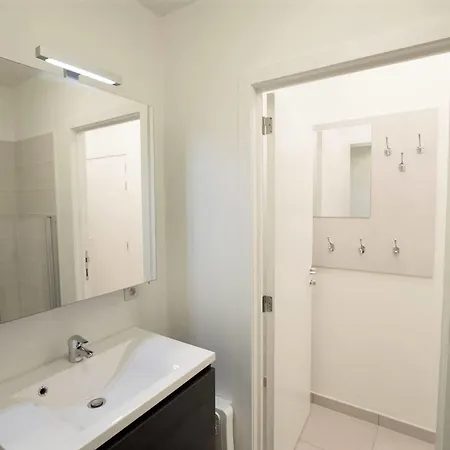 Ξενοδοχείο με διαμερίσματα Holiday Suites De Panne