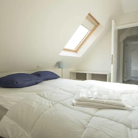 Aparthotel Holiday Suites De Panne 3*